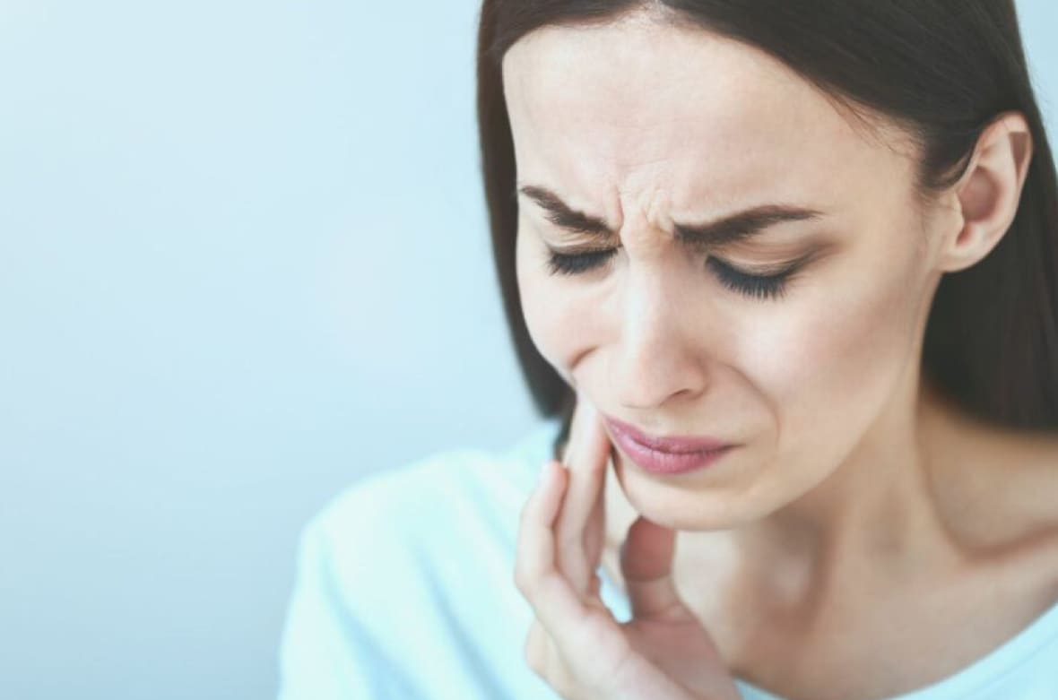 Зубний біль при ГВ – вирішення проблеми