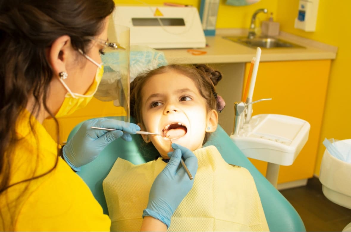 Как диагностируется и устраняется гипоплазия эмали у детей, лечение заболевания в My Smile